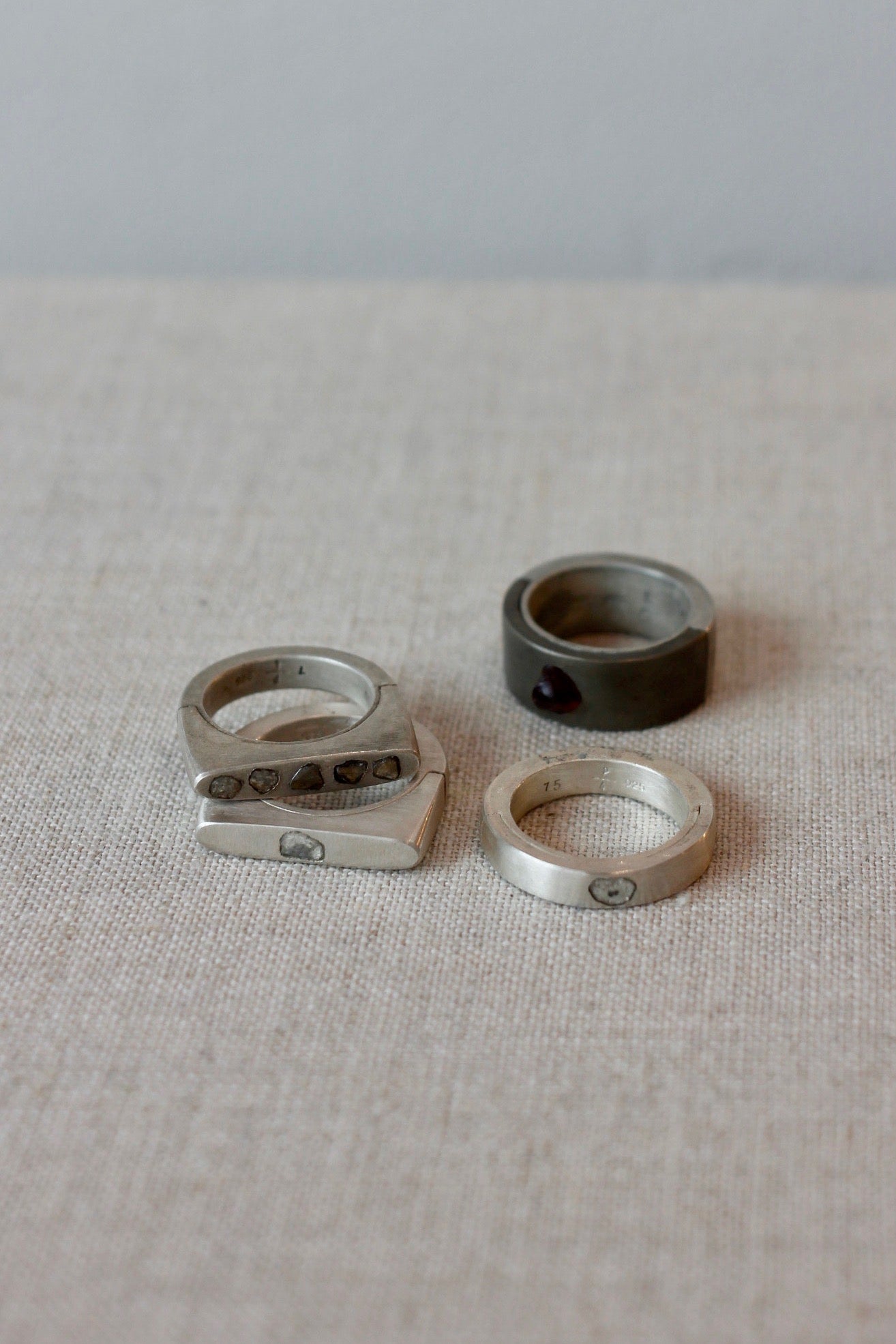 PARTS OF FOUR Sistema Garnet Ring